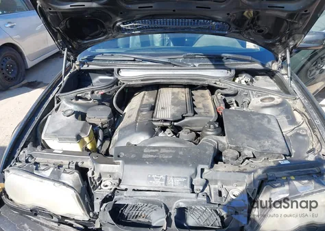 2003 BMW 330Ci z USA, uszkodzony, nr VIN WBABS53473JU97607